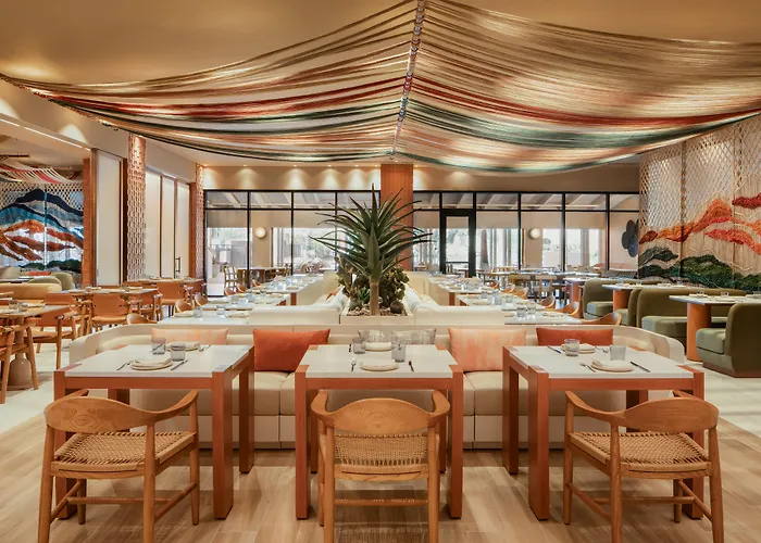 Scottsdale Plaza Resort Resort 4*