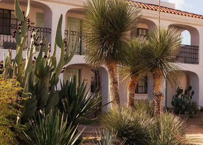 Scottsdale Plaza Resort