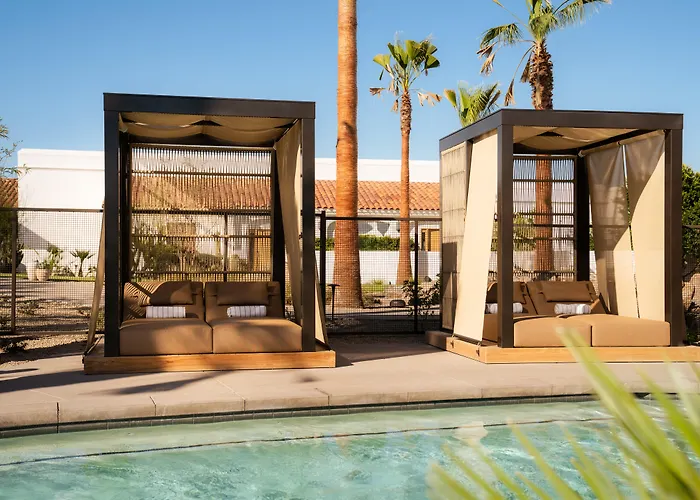 Scottsdale Plaza Resort Resort 4*